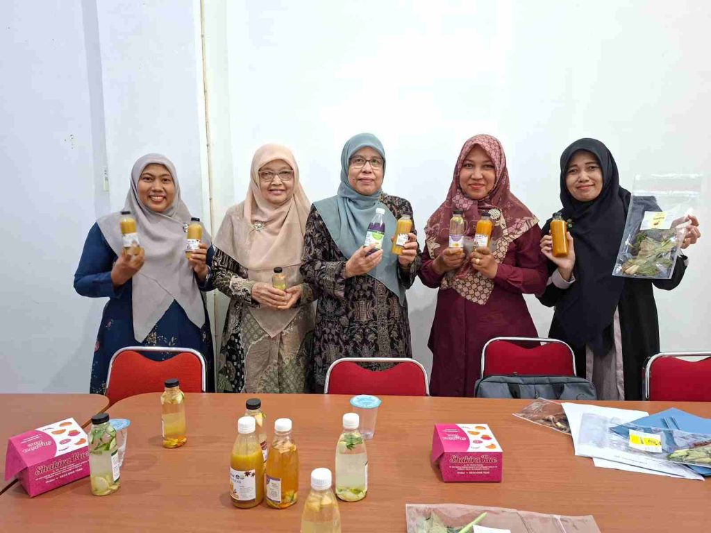 STIKes Assyifa Aceh Laksanakan Monev Internal Program PKM DRTM Kemdikti Scientek Tahun 2025