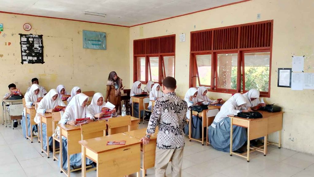 STIKes Assyifa Aceh Laksanakan Sosialisasi PMB di SMAN 2 Sigli