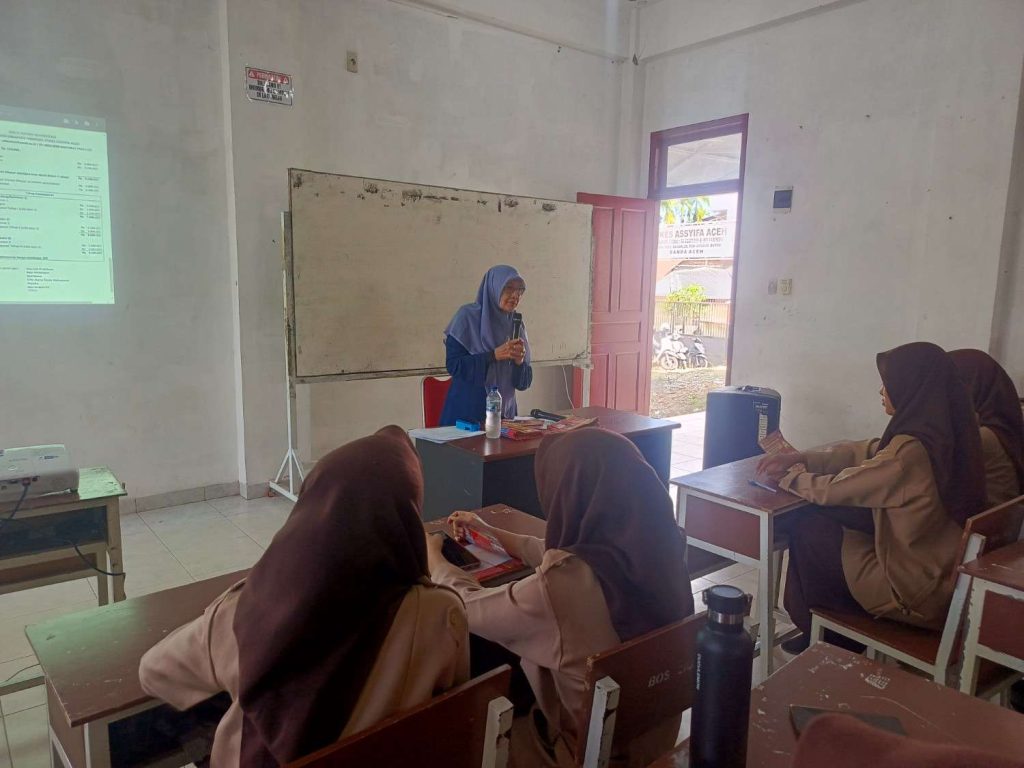 STIKes Assyifa Aceh Lakukan Sosialisasi PMB di SMK IT Kesehatan Assyifa School Tahun 2026