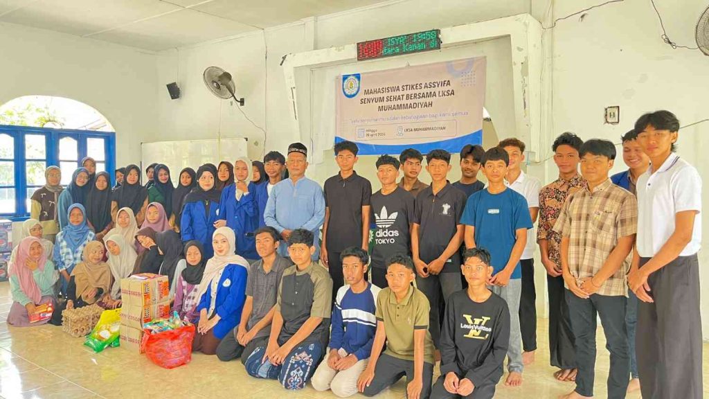 Mahasiswa STIKes Assyifa Aceh Laksanakan Kunjungan ke LKSA Muhammadiyah