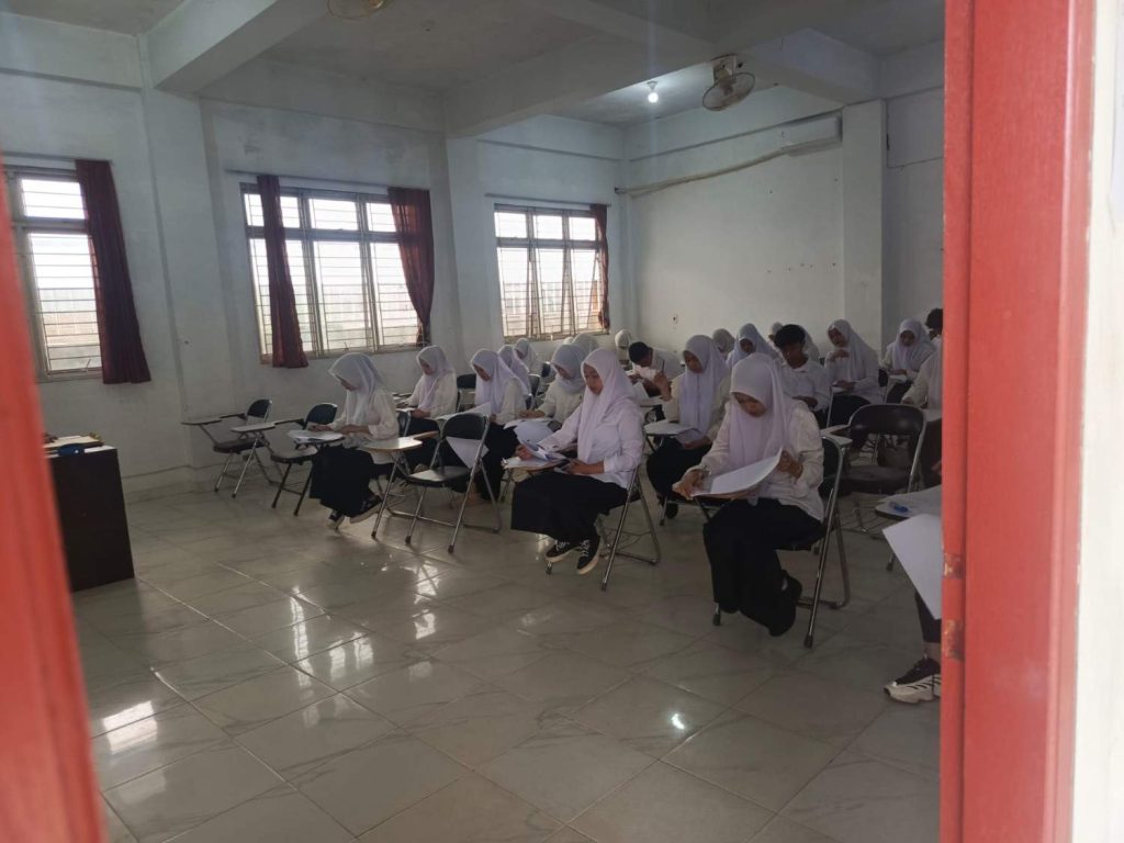 STIKes Assyifa Aceh Melaksanakan Tes Tulis, Kesehatan & Wawancara