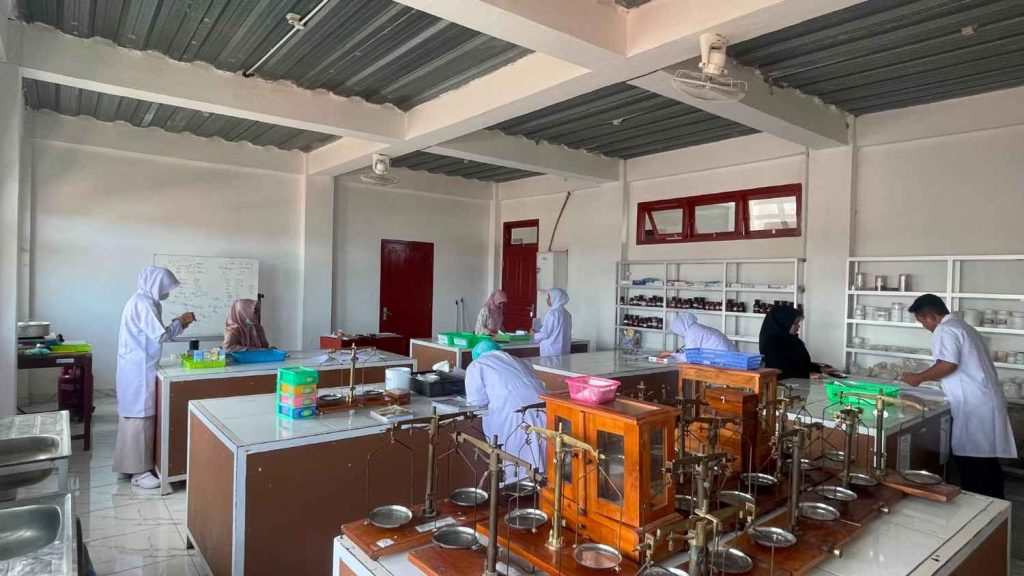 Mahasiswa STIKes Assyifa Aceh Laksanakan Ujian Praktikum Pengantar Farmasi Klinis dengan Metode OSCE
