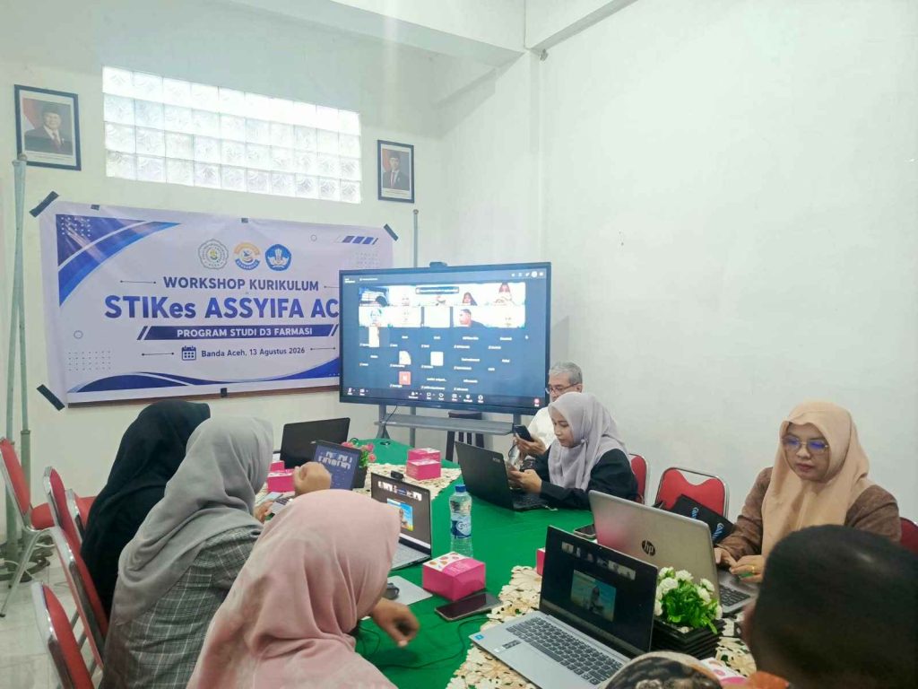 STIKes Assyifa Aceh Laksanakan Workshop Penyempurnaan Kurikulum Terbaru D3 Farmasi